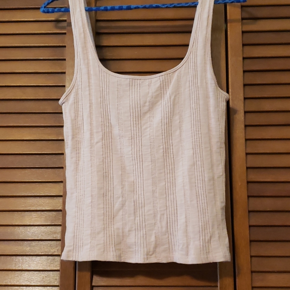 Pink tank top